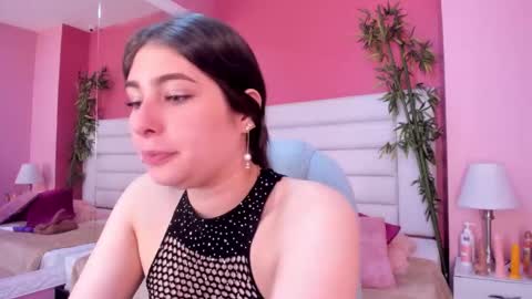 Snapshot of mariam_scott18 chatting on 10/10/25, 03:38 Mariam online show from 10/10/25, 03:38