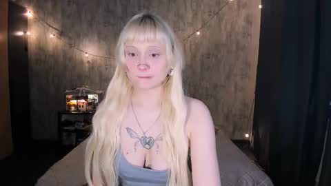 Maria online show from 12/14/25, 04:40