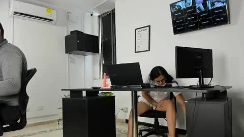 Snapshot of mariamlennox chatting on 02/27/26, 06:52 M A R I A M online show from 02/27/26, 06:52