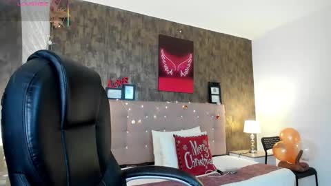 Marian online show from 12/20/25, 07:10