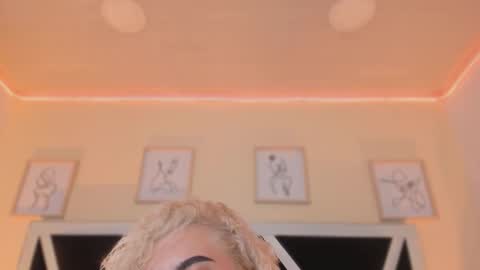 Marian online show from 12/01/25, 07:08