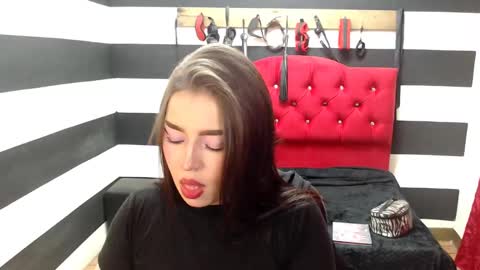 Marian online show from 02/21/25, 07:12