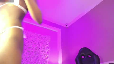 Marian Reynolds online show from 11/18/25, 11:58