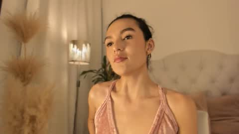 Marian online show from 03/04/26, 02:01