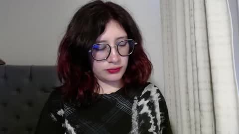 Mariana online show from 01/02/25, 03:29