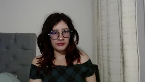 Mariana online show from 02/02/25, 06:04