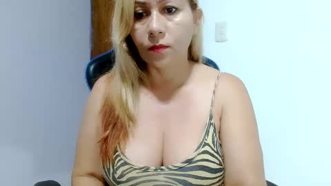 mariana995649 online show from 03/11/25, 10:51