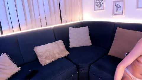 Snapshot of mariana__thompson chatting on 04/22/26, 03:20 mariana__thompson online show from 04/22/26, 03:20