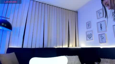 Snapshot of mariana__thompson chatting on 04/30/26, 03:02 mariana__thompson online show from 04/30/26, 03:02