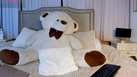 mariana__thompson online show from 06/13/26, 02:09
