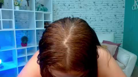 Snapshot of mariana_blonde chatting on 02/04/26, 12:00 Mariana online show from 02/04/26, 12:00