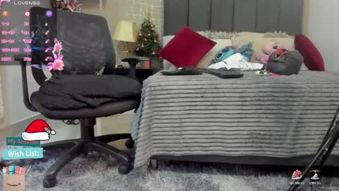 Mar y online show from 12/22/25, 01:19