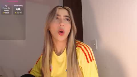 Mariana online show from 10/11/25, 08:40