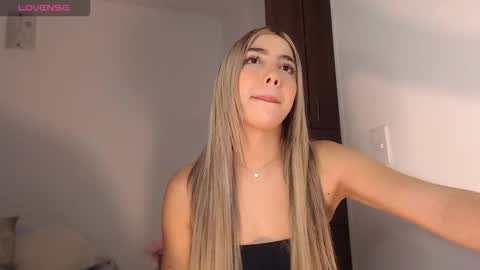 Mariana online show from 01/15/26, 06:33