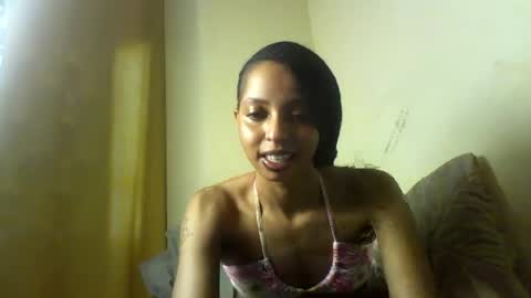 Snapshot of mariana_stacx chatting on 06/25/26, 10:31 Mariana online show from 06/25/26, 10:31