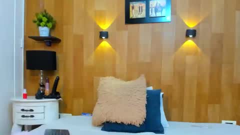 Mariana Angel online show from 02/21/25, 10:37