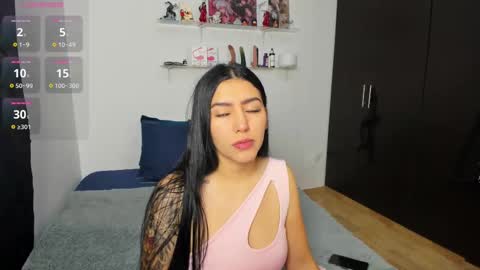 MARIANA Y VALENTINA online show from 09/24/25, 11:02