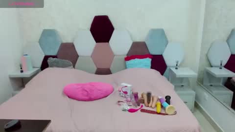 Snapshot of marianabbw_ chatting on 01/16/25, 10:34 mariana online show from 01/16/25, 10:34