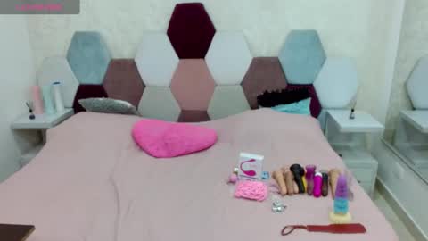 Snapshot of marianabbw_ chatting on 01/21/25, 09:36 mariana online show from 01/21/25, 09:36