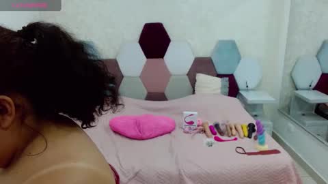 Snapshot of marianabbw_ chatting on 01/25/25, 09:57 mariana online show from 01/25/25, 09:57