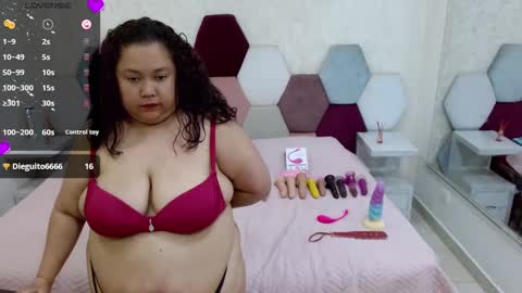 Snapshot of marianabbw_ chatting on 09/13/25, 05:24 mariana online show from 09/13/25, 05:24