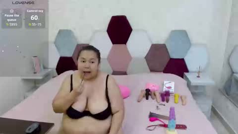 mariana online show from 11/02/25, 04:20