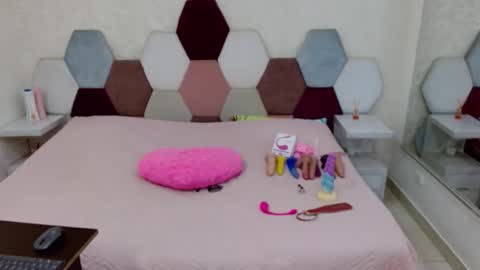 mariana online show from 02/28/26, 07:04