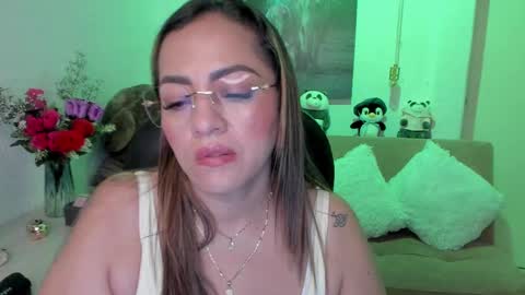 Mariana Lopez online show from 02/22/25, 06:28