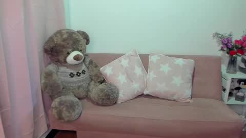 Mariana Lopez online show from 03/11/25, 09:24