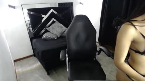 Mariana online show from 03/08/26, 05:22