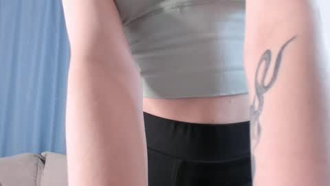 Snapshot of marianbramblett chatting on 01/15/26, 06:29 Mendy online show from 01/15/26, 06:29