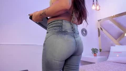 Snapshot of marianee_rousse chatting on 10/12/25, 10:31 Marianee Rousse online show from 10/12/25, 10:31