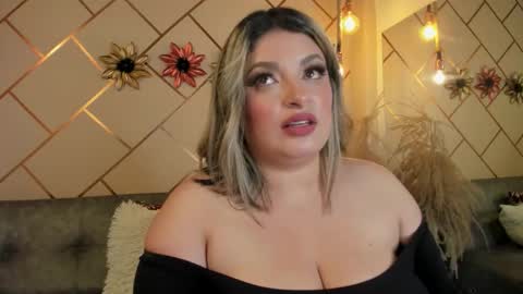 marianeporter online show from 11/16/25, 12:49