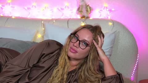 Maria online show from 12/25/24, 12:37