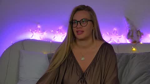 Maria online show from 12/28/24, 04:08