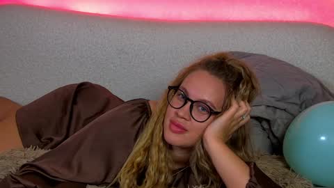 Maria online show from 01/14/25, 04:08