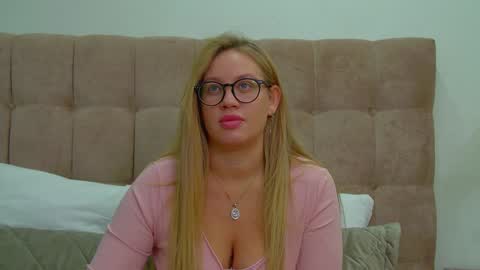 Maria online show from 01/15/25, 06:33