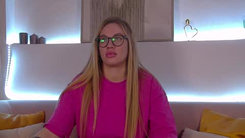 Maria online show from 01/28/25, 07:11