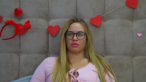 Maria online show from 02/16/25, 01:47