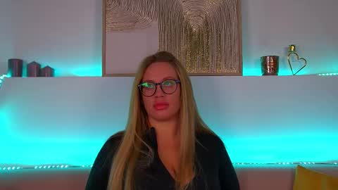 Maria online show from 02/19/25, 06:44