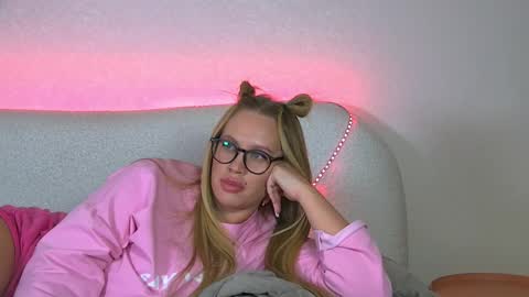 Maria online show from 02/26/25, 10:15