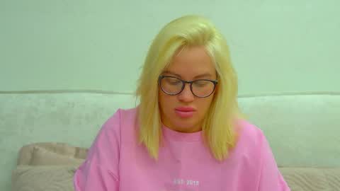 Maria online show from 05/31/26, 06:21