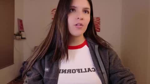 mariangeel_ online show from 02/04/26, 12:49