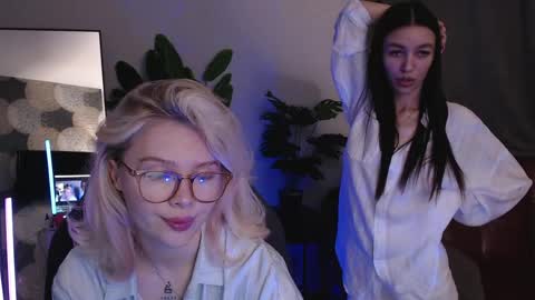 marianna_meow246 online show from 04/16/26, 07:14