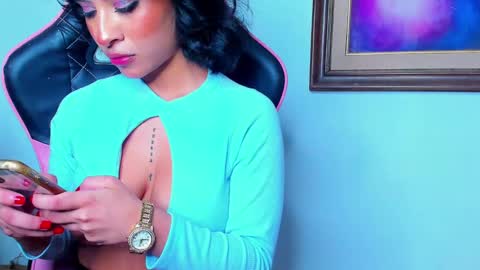 M A R I A N E online show from 01/18/25, 03:42