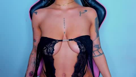 M A R I A N E online show from 01/28/25, 05:54