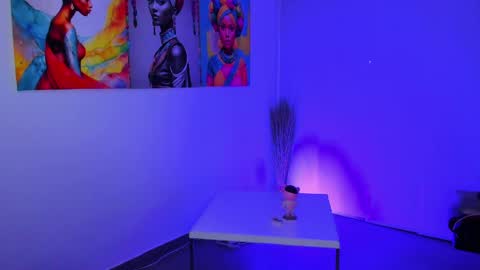 M A R I A N E online show from 04/09/26, 02:55