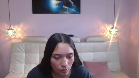 Snapshot of marianne_cam chatting on 05/20/26, 01:06 marianne_cam online show from 05/20/26, 01:06