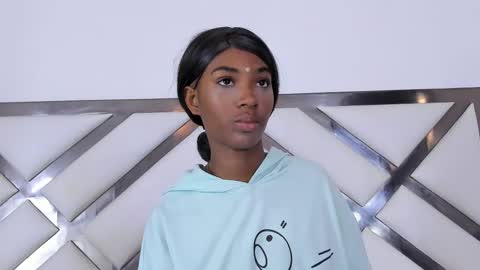 marianrosse online show from 11/28/25, 05:37