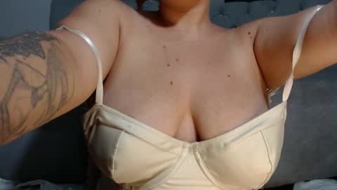 Snapshot of mariapaulina_1 chatting on 04/21/26, 06:52 Maria paulina online show from 04/21/26, 06:52